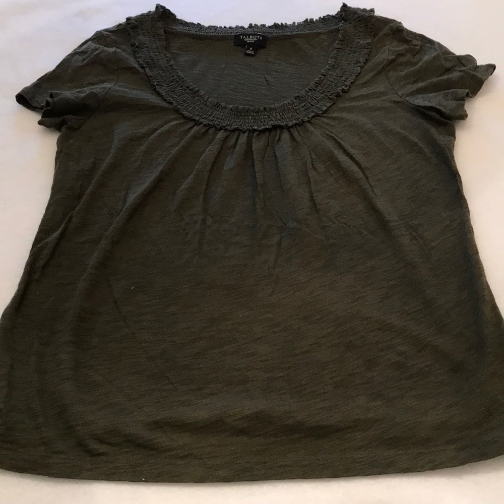 Talbot’s women’s short sleeved top in olive/army green SZ SP